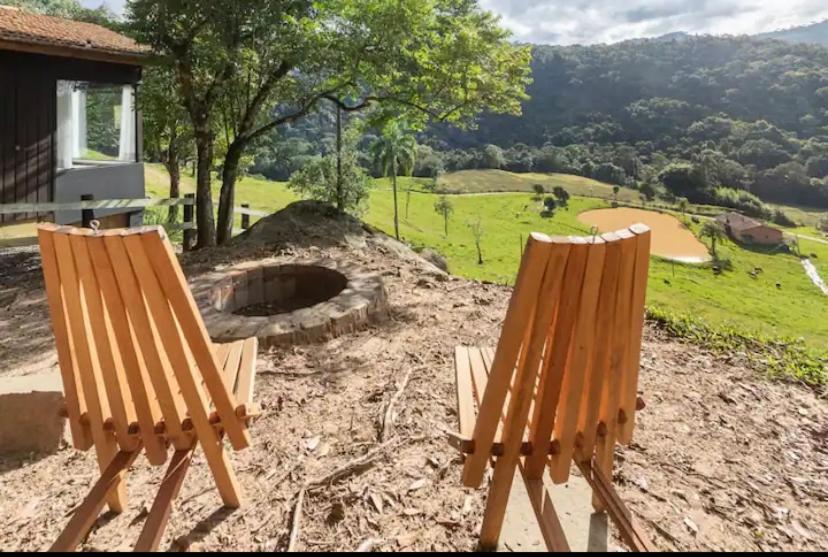 Cabana Sassafras Com Hidromassagem アウフレド・ヴァギネル エクステリア 写真