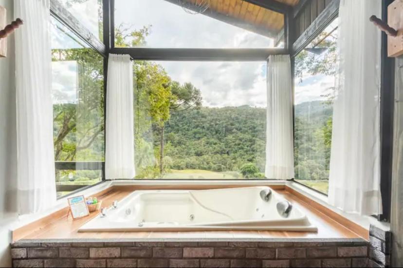 Cabana Sassafras Com Hidromassagem アウフレド・ヴァギネル エクステリア 写真